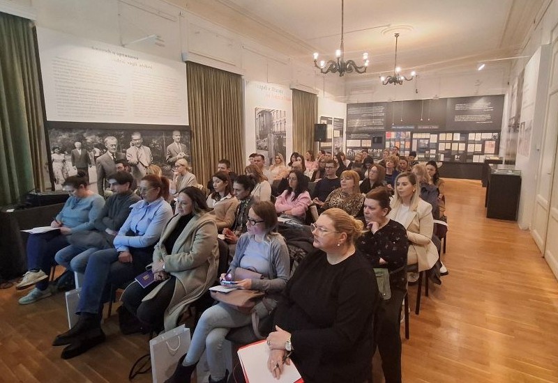 Одржан семинар „Управљање документарним материјалом и архивирање”